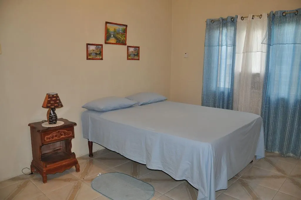 Bed & Breakfast Mom'S Village Resort Runaway Bay
